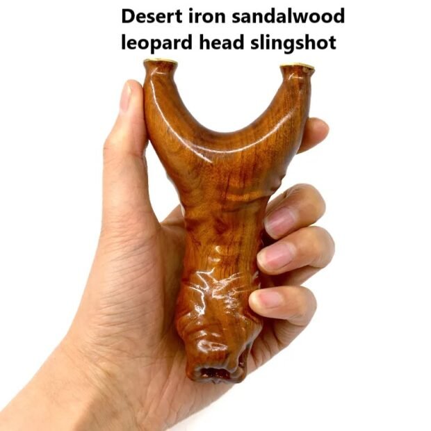 Desert Iron Rosewood Engraving Slingshot - Image 3