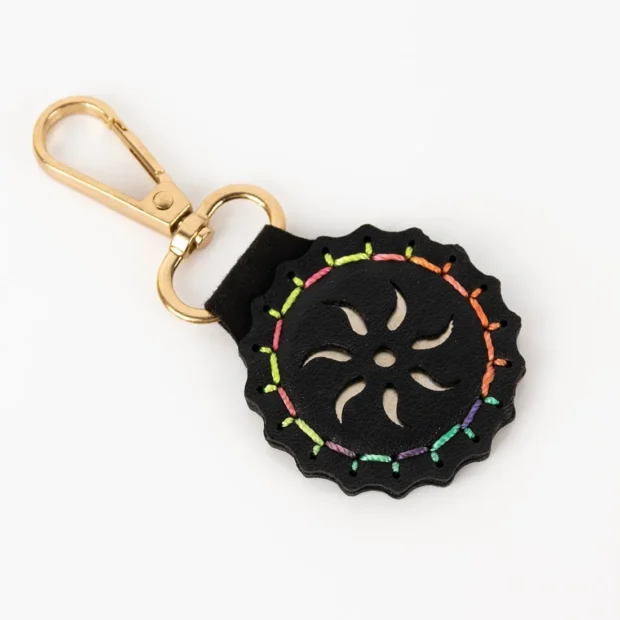 The hook magnet can attract steel balls and fish swim bladders - Image 2
